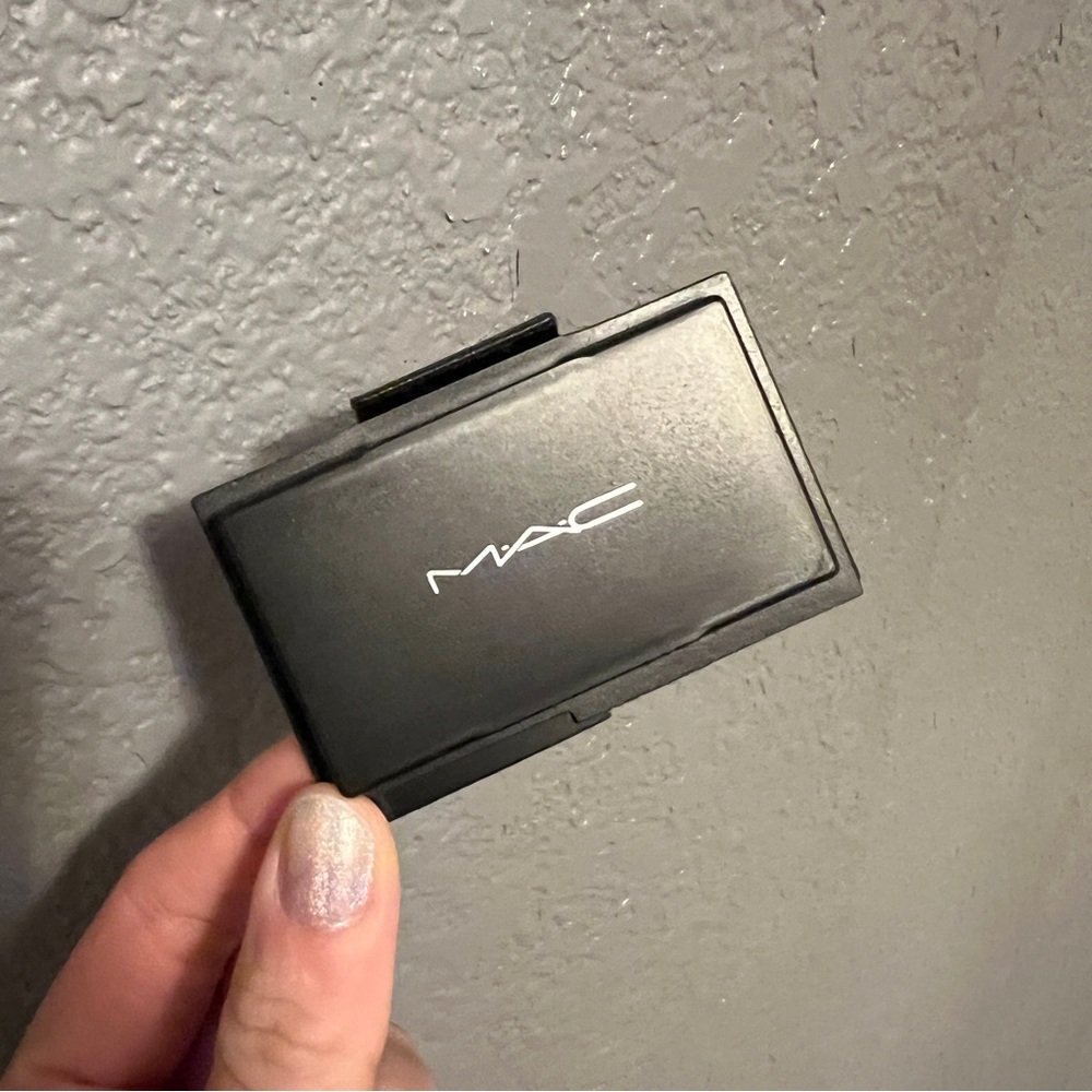 MAC studio fix powder plus foundation ultra matte finish NC20 mini